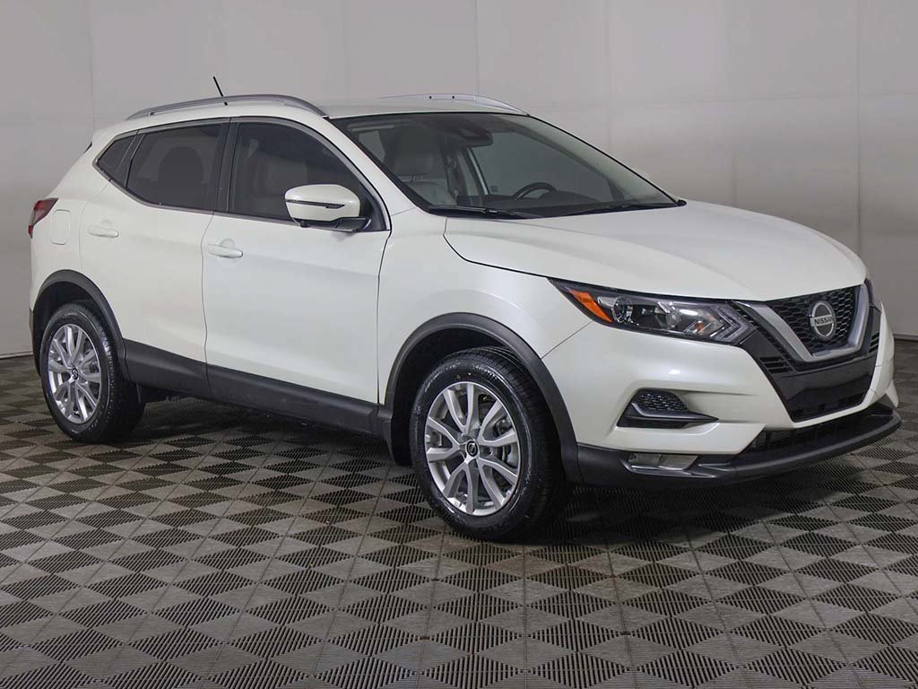 Used 2022 Nissan Rogue Sport SV w/ Technology Package AWD/4WD image 2