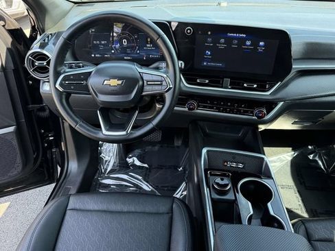 Certified 2026 Chevrolet Equinox LT w/ Convenience Package II AWD/4WD image 11