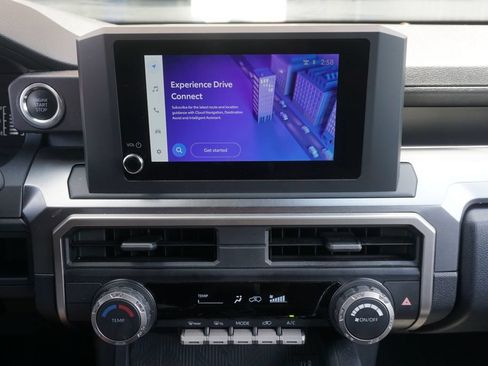 Used 2025 Toyota 4Runner SR5 AWD/4WD image 8