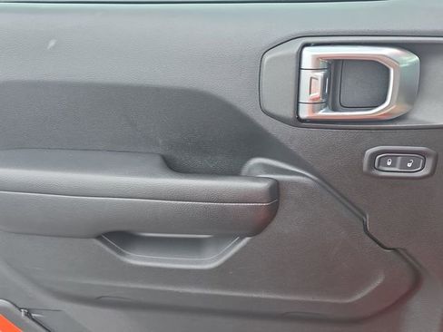 Used 2018 Jeep Wrangler Sport image 29