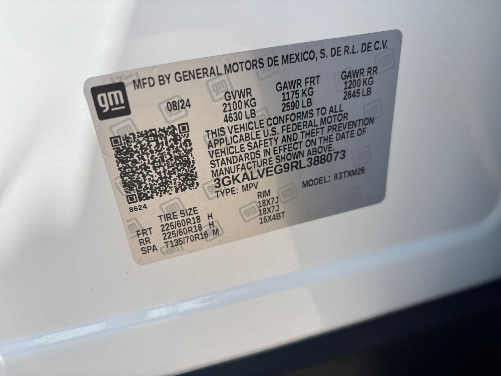 Used 2024 GMC Terrain SLT AWD/4WD image 30