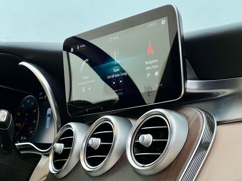 Certified 2022 Mercedes-Benz GLC 300 GLC 300 image 9