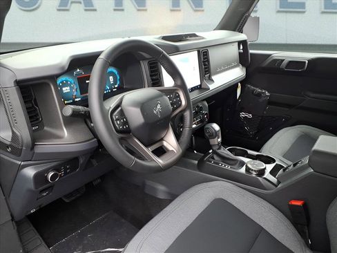 New 2025 Ford Bronco Big Bend image 9