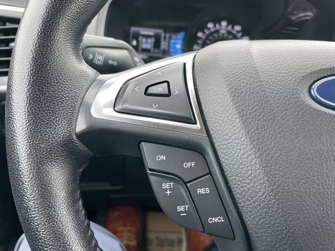 Used 2023 Ford Edge SEL image 19