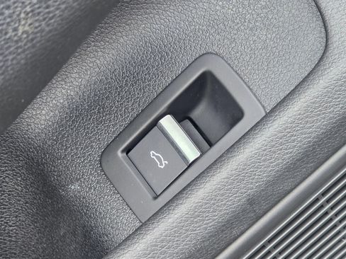 Used 2017 Audi A4 2.0T Premium Plus w/ Premium Plus Package AWD/4WD image 39