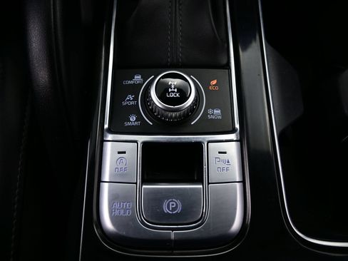 Used 2020 Kia Telluride LX AWD/4WD image 22
