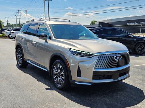 Certified 2026 INFINITI QX60 Luxe w/ Cargo Package AWD/4WD image 2