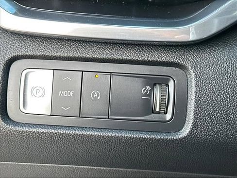 Certified 2025 GMC Acadia Denali w/ Super Cruise Package FWD image 25