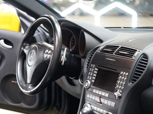 Used 2006 Mercedes-Benz SLK 55 AMG image 52