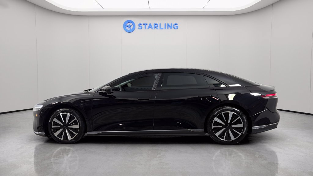 Used 2025 Lucid Air Pure RWD image 4