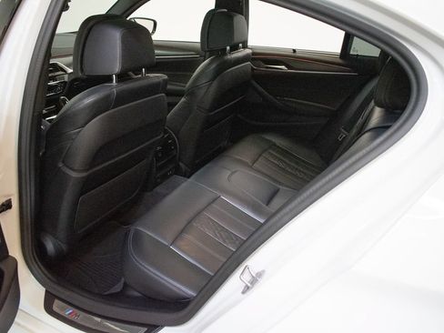 Used 2023 BMW M550i xDrive w/ Executive Package AWD/4WD image 23