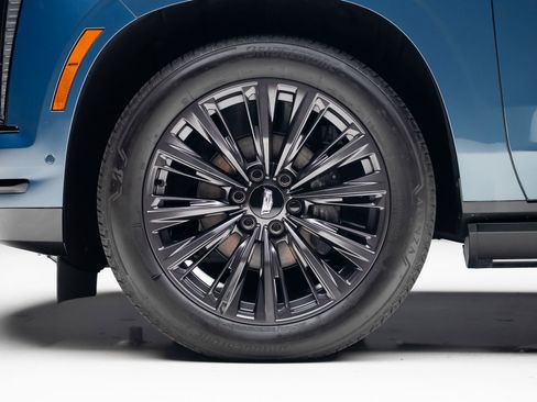 Used 2025 Cadillac Escalade Sport Platinum w/ LPO, ONYX Package RWD image 19