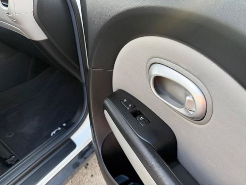 Used 2016 Kia Soul + FWD image 19