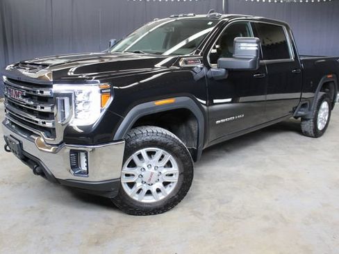 Used 2021 GMC Sierra 2500 SLE w/ SLE Value Package; AWD/4WD image 3