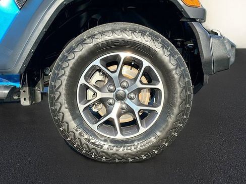 Used 2024 Jeep Wrangler Sport S image 30