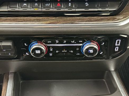 Used 2023 GMC Sierra 1500 Elevation image 13