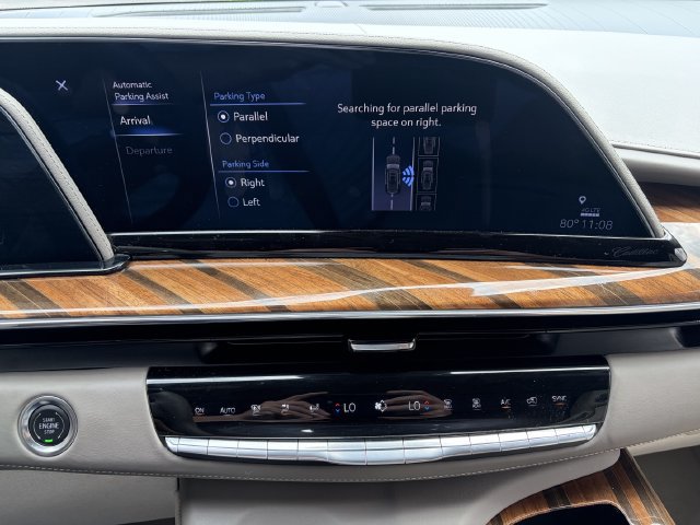 Used 2024 Cadillac Escalade Sport Platinum w/ LPO, ONYX Package AWD/4WD image 35