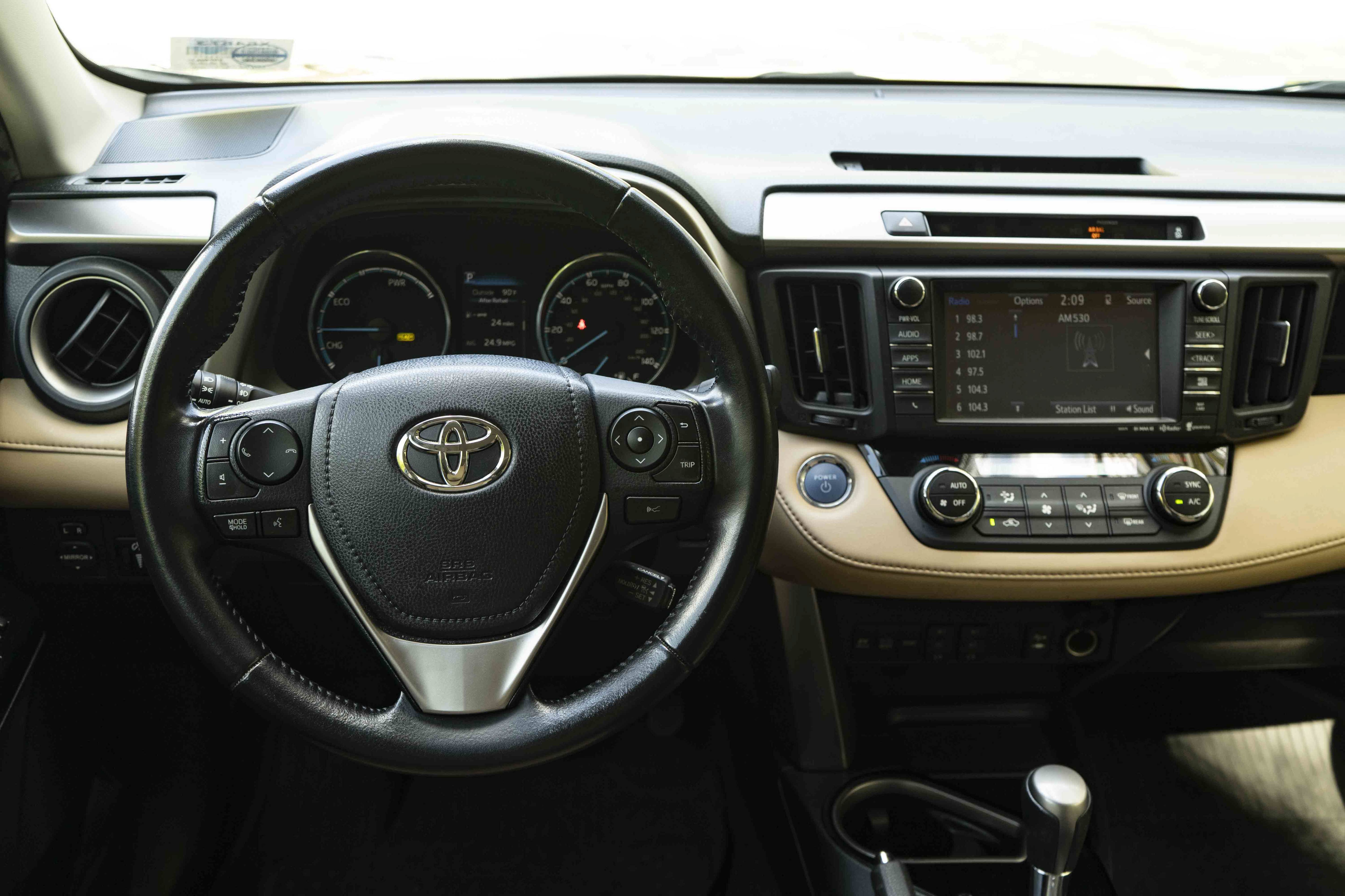 Used 2016 Toyota RAV4 Limited AWD/4WD image 19