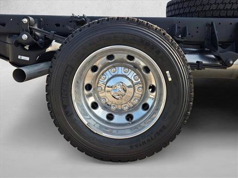 New 2026 RAM 4500 4x4 Crew Cab DRW w/ Laramie Trim Package image 10