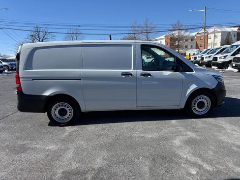 Used 2020 Mercedes-Benz Metris Cargo 3dr 126 WB Mini Van w/ Safety Package image 34