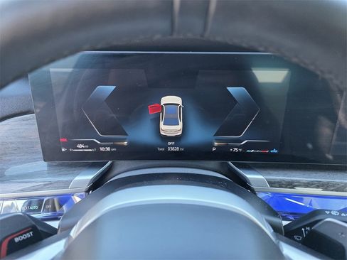 Certified 2025 BMW 740i w/ Premium Package image 24