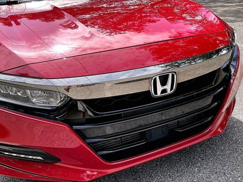 Used 2018 Honda Accord Sport image 34