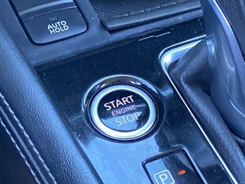 Used 2021 Nissan Kicks SR w/ SR Premium Package image 12