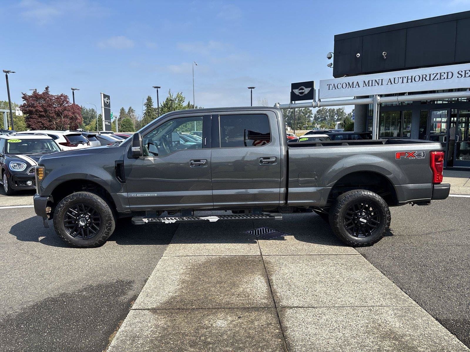 Used 2019 Ford F350 Lariat AWD/4WD image 4