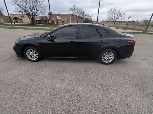 Certified 2025 Toyota Camry LE w/ Convenience Package image 11