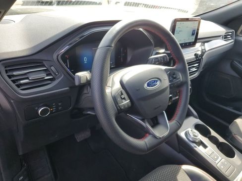 Used 2025 Ford Escape ST-Line image 11