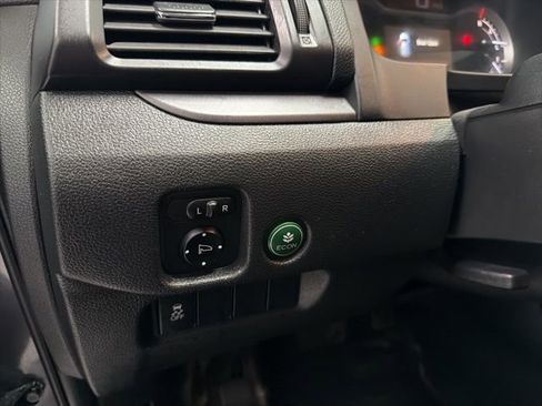 Used 2017 Honda Pilot EX-L image 19