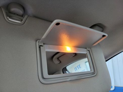 Used 2020 Nissan Rogue SV image 38