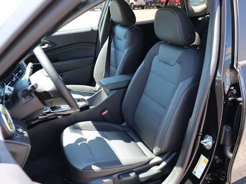 New 2026 Chevrolet Trax LT w/ Driver Confidence Package FWD image 11