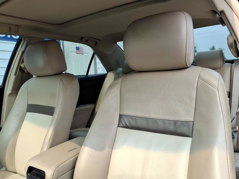 Used 2013 Toyota Camry XLE FWD image 7