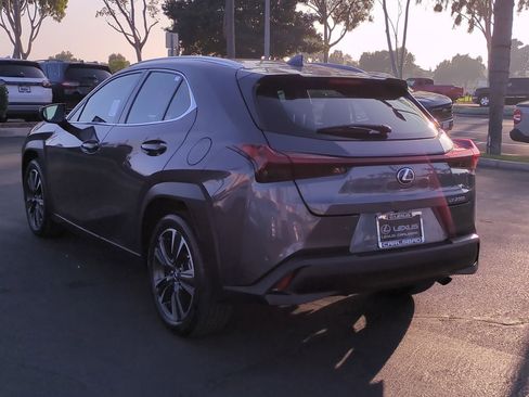 Used 2024 Lexus UX 250h FWD image 8