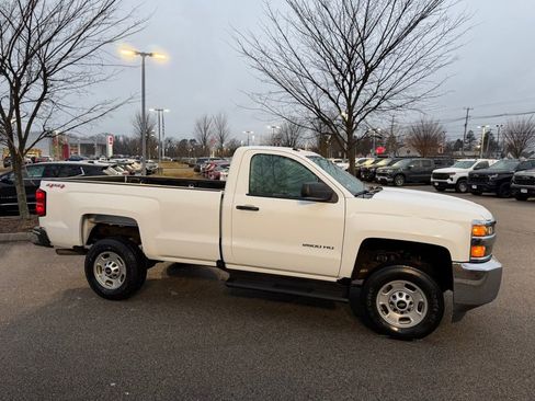Used 2016 Chevrolet Silverado 2500 W/T w/ Snow Plow Prep Package image 4