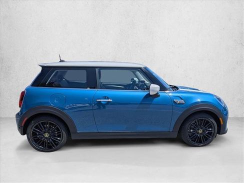 Used 2024 MINI Cooper SE w/ Signature Upholstery Package FWD image 4