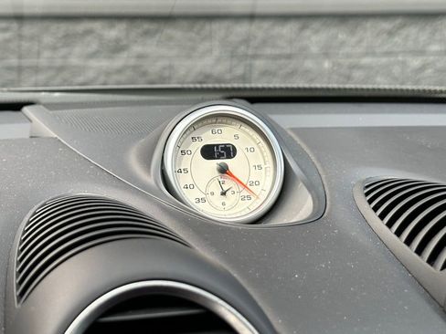 Used 2024 Porsche 718 Boxster image 32