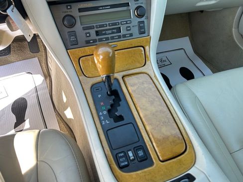 Used 2002 Lexus SC 430 Convertible RWD image 20