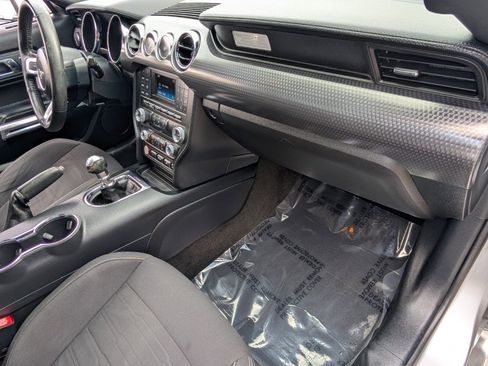 Used 2016 Ford Mustang GT w/ GT Performance Package image 18