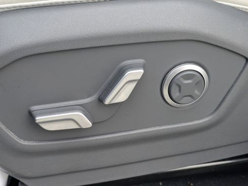 Used 2024 Hyundai Santa Fe Limited image 24