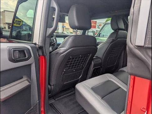 Used 2022 Ford Bronco Black Diamond image 16