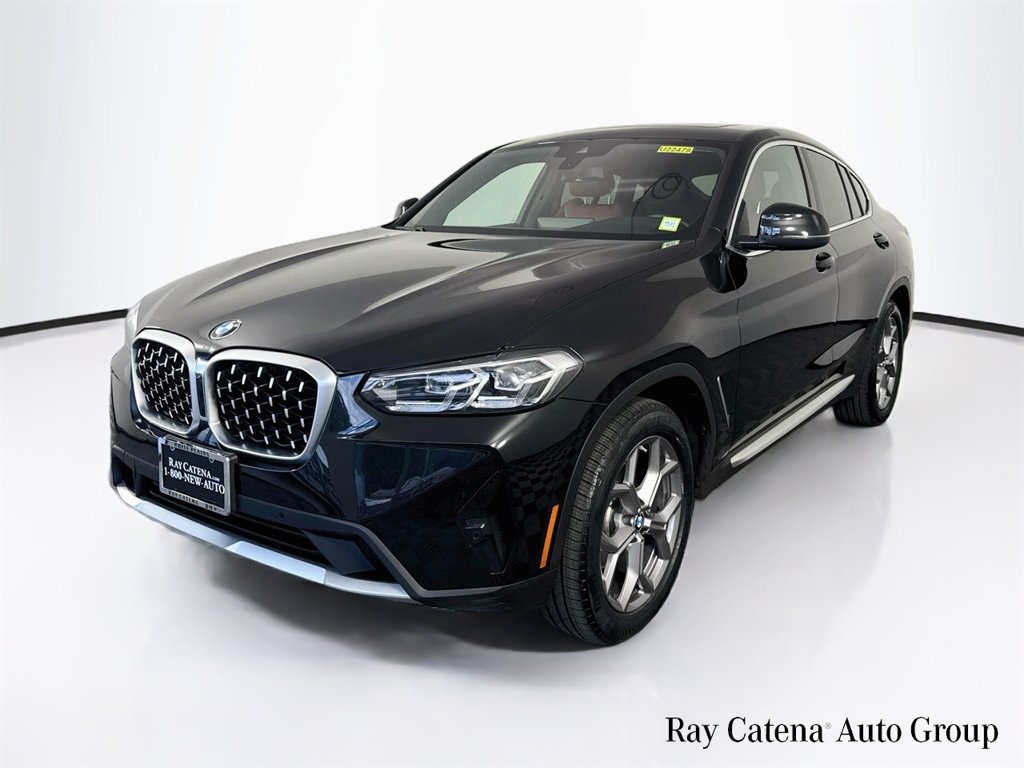Used 2024 BMW X4 xDrive30i w/ Convenience Package AWD/4WD image 3