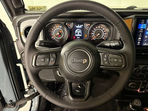 New 2026 Jeep Gladiator Sport AWD/4WD image 18