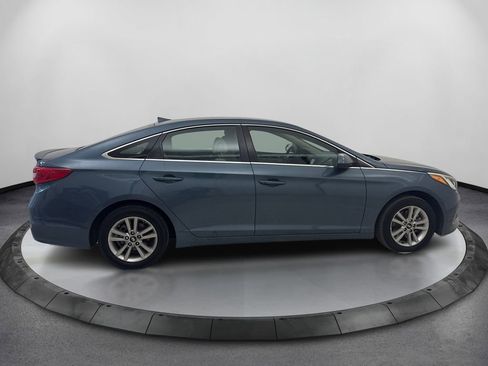 Used 2016 Hyundai Sonata SE FWD image 4