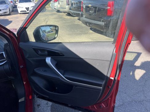 Used 2018 Mitsubishi Eclipse Cross ES image 24