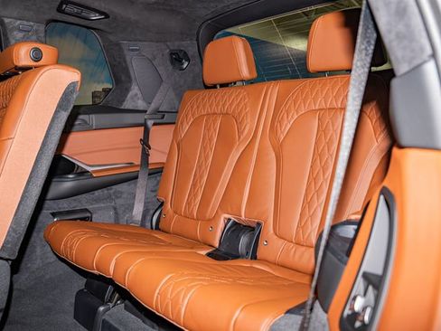 New 2026 BMW ALPINA XB7 AWD/4WD image 23
