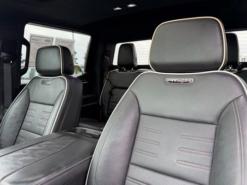 Used 2024 GMC Sierra 1500 AT4X image 16