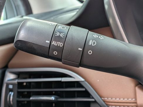 Used 2020 Subaru Outback Touring XT AWD/4WD image 10