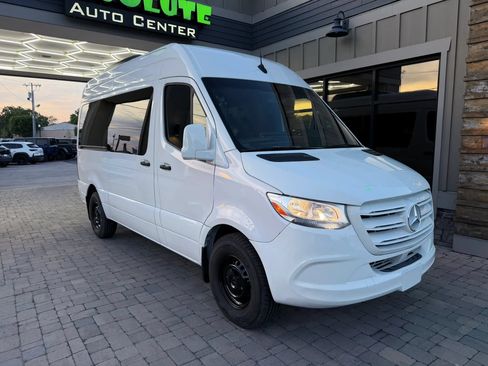 Used 2024 Mercedes-Benz Sprinter 2500 image 27